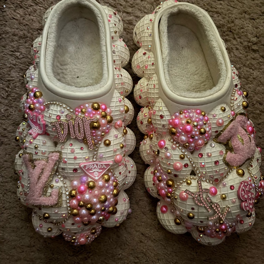 Custom bubble slides